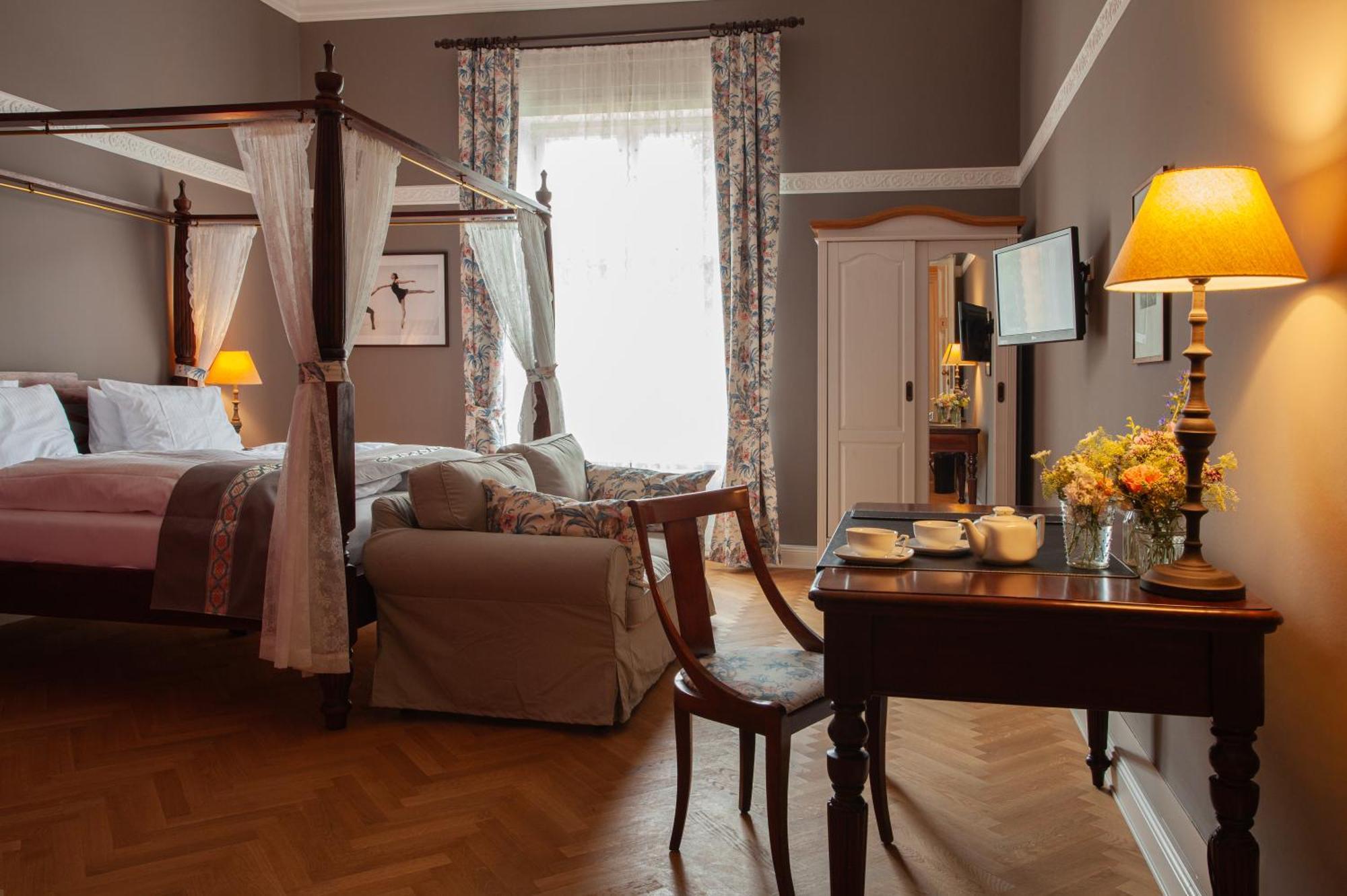 Schlosshotel Ziethen Креммен Экстерьер фото